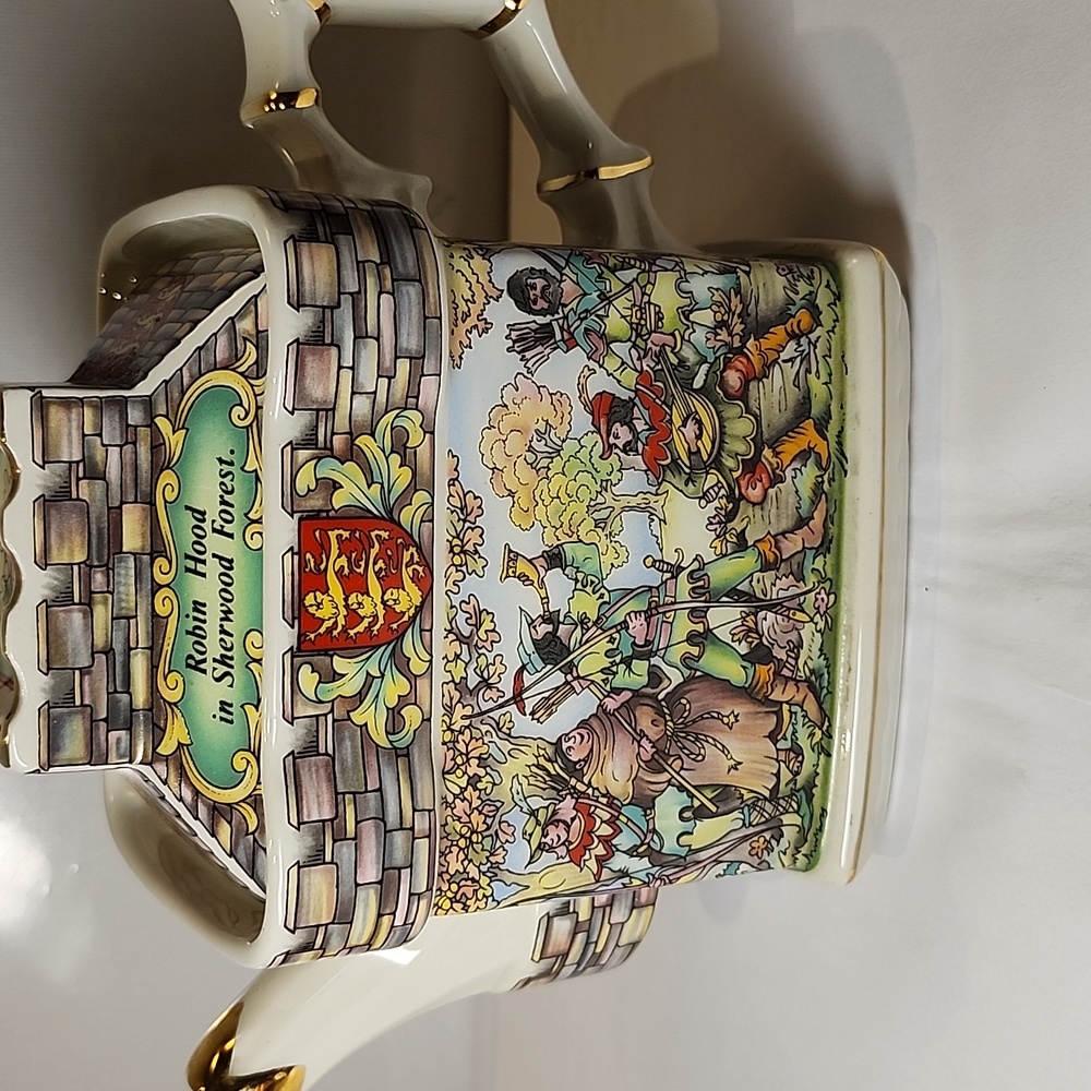 Sandler Robin Hood Ceramic Teapot with Gold and Green Accents